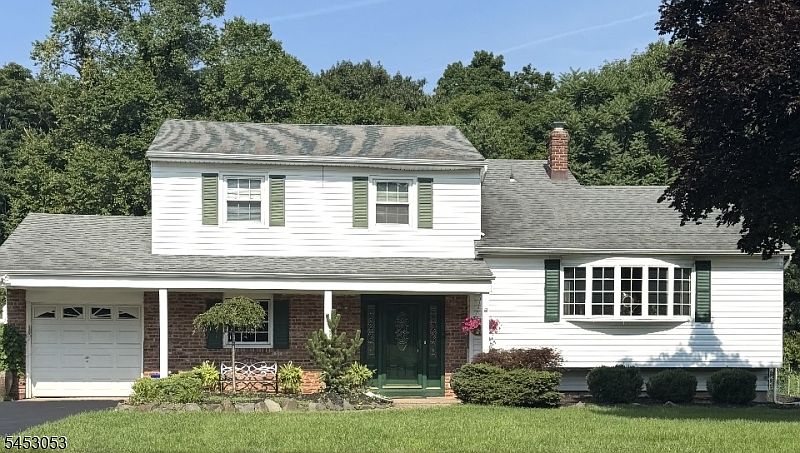 1st image of 83 Drake Rd