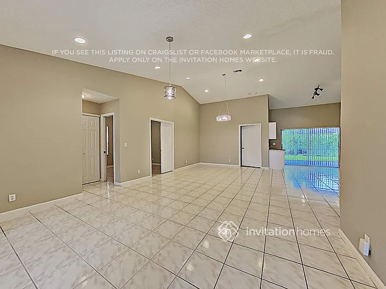 5788 NW 48th Dr — Photo 4