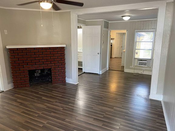 4th image of 17 S Mary St APT 1