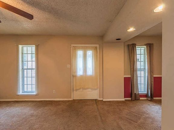 3rd image of 2314 Morning Vista Dr
