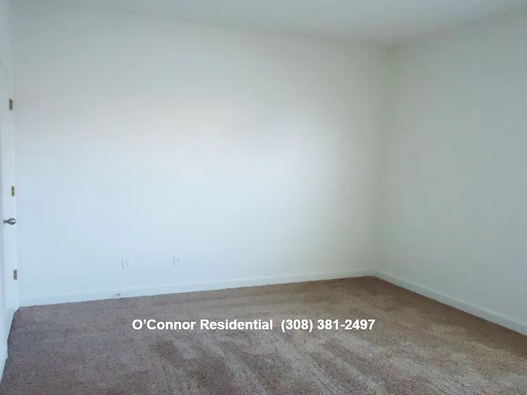 2603-2605 Brennen Ln — Photo 9