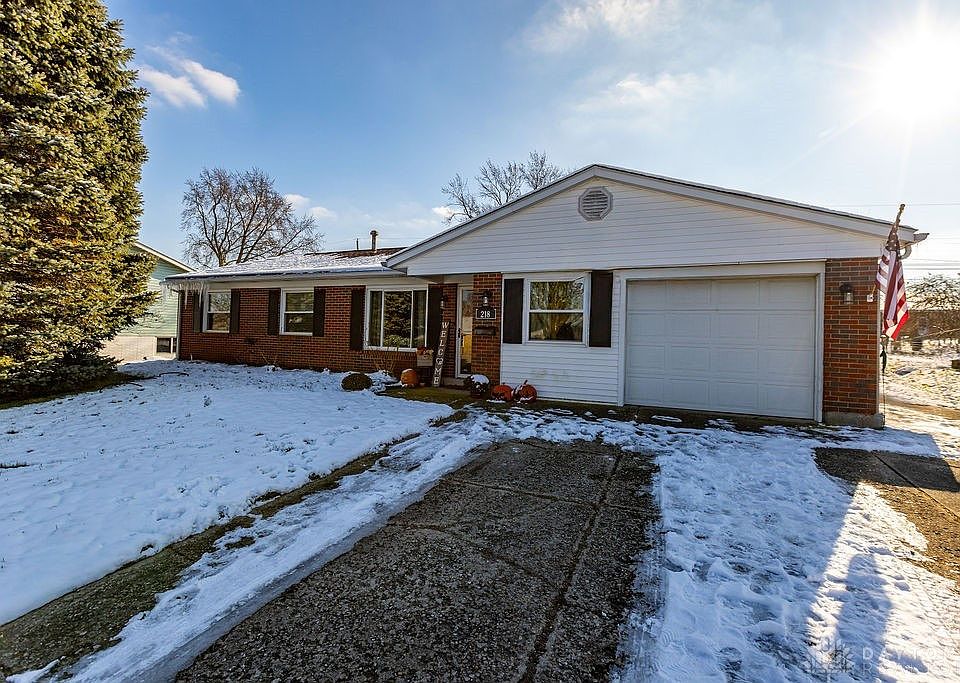 1st image of 218 Chatham Dr