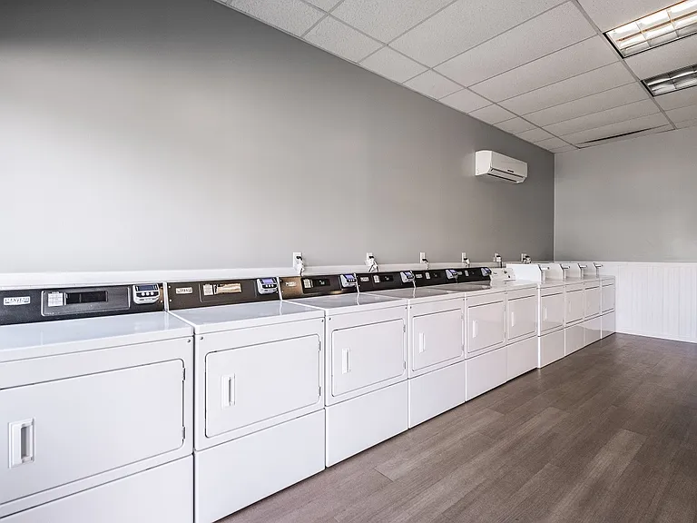 Atlantic Townhouse Apartments — Photo 13