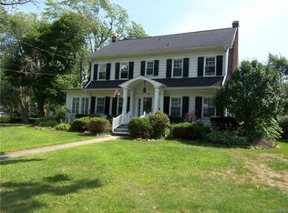 300 Lincoln Ave, Lockport, NY 14094