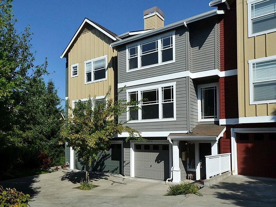 1st image of 16212 NE 90th Ct