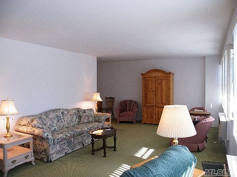 3rd image of 34 Pearsall Ave APT P2