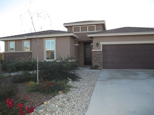 1st image of 902 Pesaro Pl