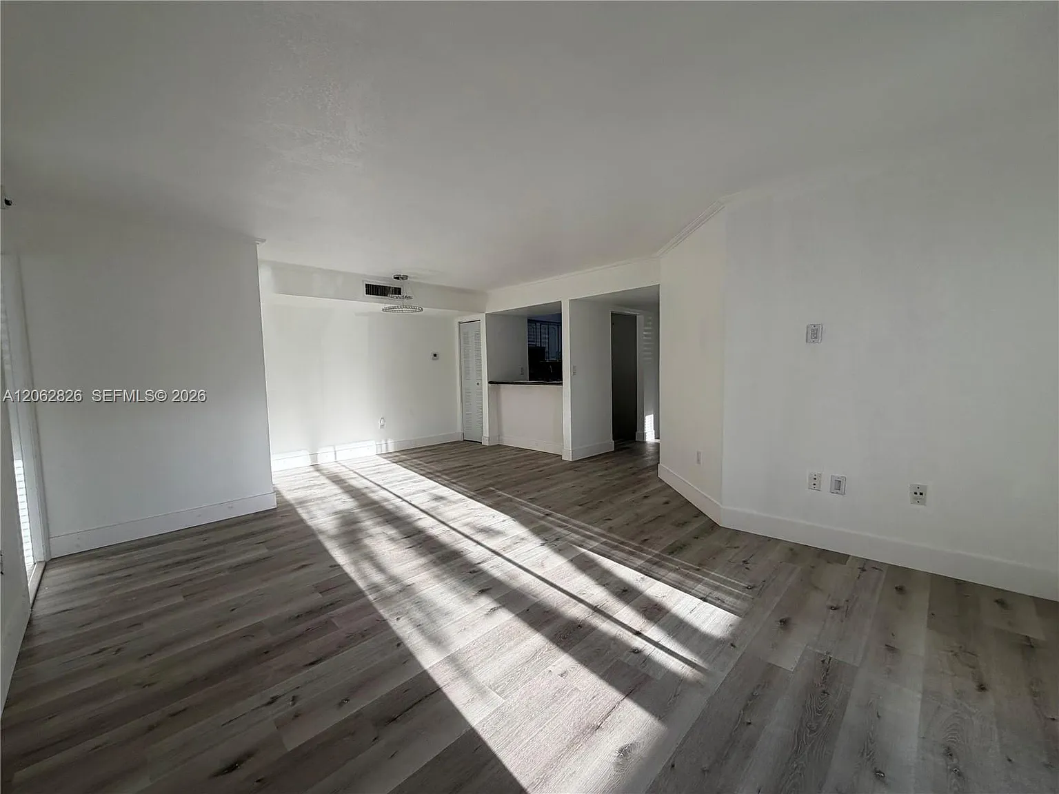 Carmel Lakes Condo No 7 — Photo 3
