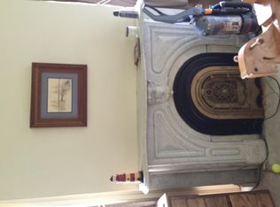 1389 Locust St #4, Dubuque, IA 52001