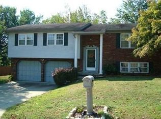 7533 Marywood Dr, Newburgh, IN 47630