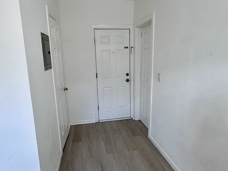 233 Westfield Ave #2A — Photo 2