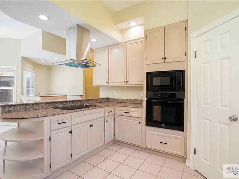 709 Morelos Ave #A — Photo 15
