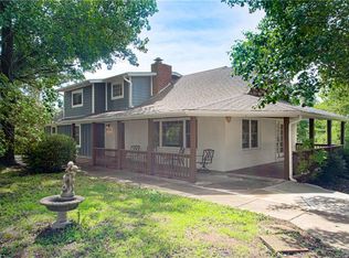 12811 N Stark Ave, Liberty, MO 64068