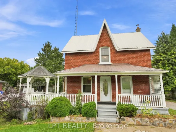10342 Ravenshoe Rd, Georgina, ON L9P 1R2
