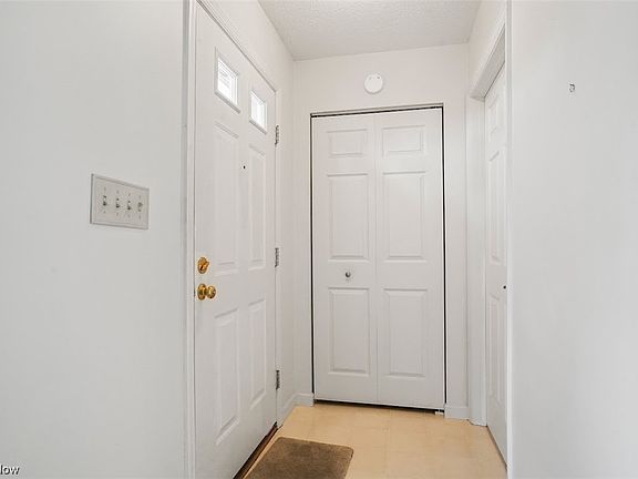 3rd image of 3418 E Prescott Cir