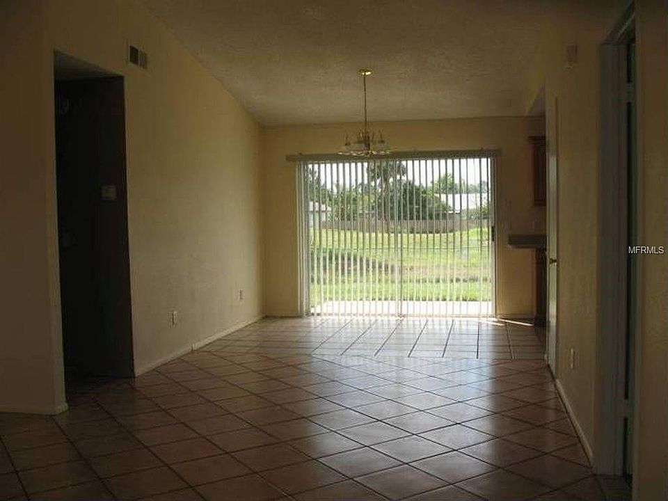 2nd image of 141 Pansy Ct