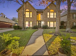 14907 Forest Trails Dr, Houston, TX 77095