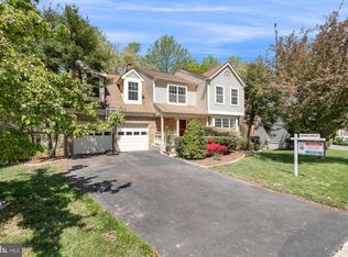 8226 Walnut Ridge Rd, Fairfax Station, VA 22039