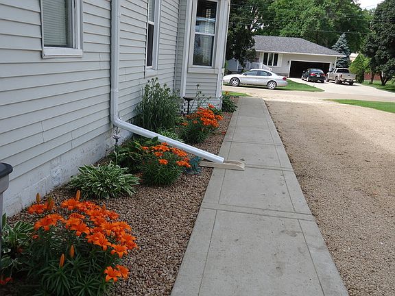 5th image of 105 E Cottage Ave