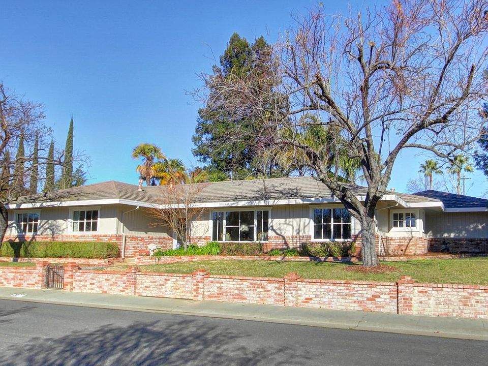 1st image of 6977 Lincoln Creek Cir