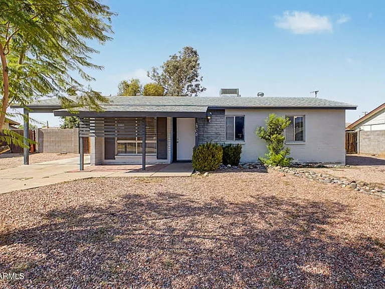 1508 W Rockwood Dr — Photo 1