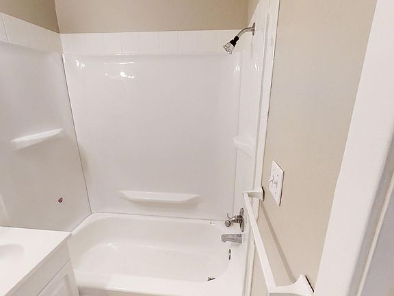 4th image of 509 NW Westvale Cir Unit B