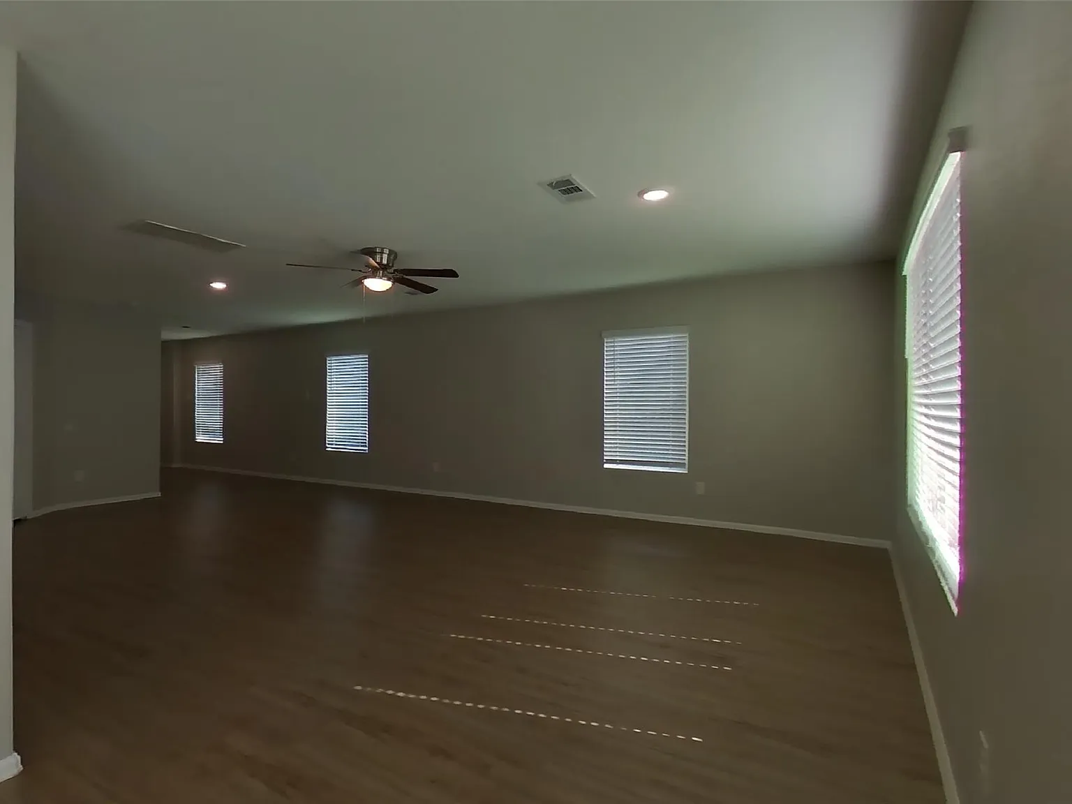4 bed, 2.5 bath, 2278 sqft, $1,879 — Photo 2