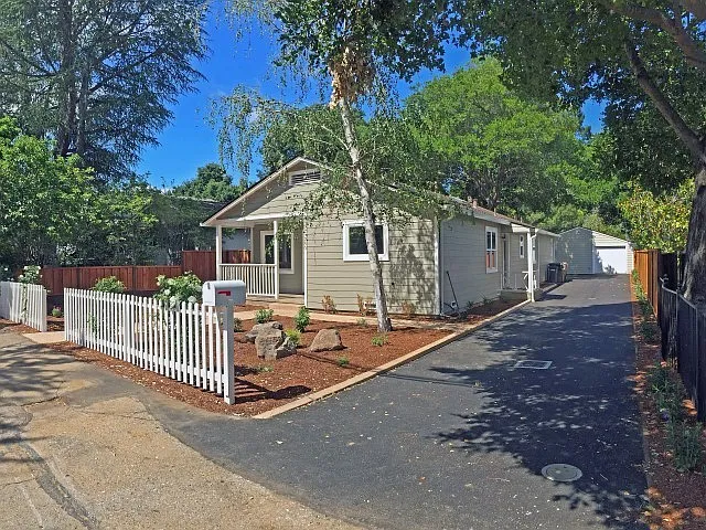 Beautifully completely remodeled home in great Los Altos location! — Photo 2