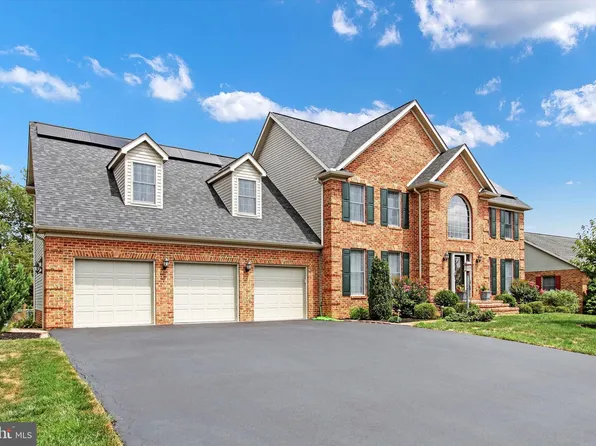 12025 Rinehart Dr, Waynesboro, PA 17268