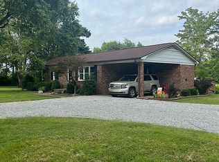 806 New Hope Church Rd, Mayfield, KY 42066