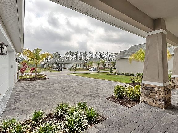 4th image of 3318 Modena Way