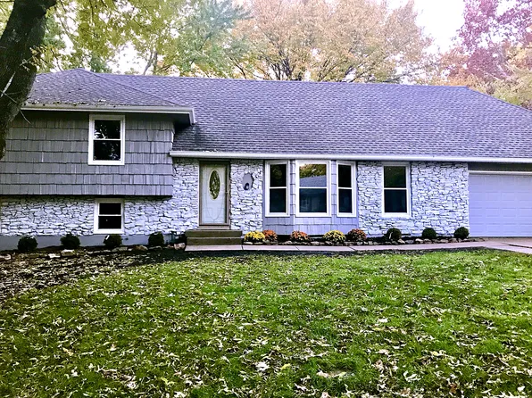 12716 Crystal Ave, Grandview, MO 64030