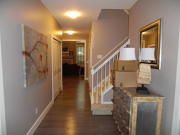 2nd image of 244 Queen Anne Dr