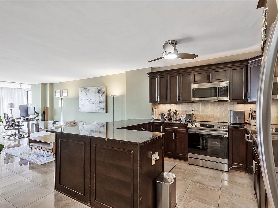 1st image of 380 Mountain Rd APT 1015