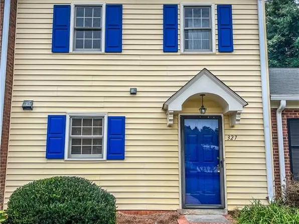 327 Oak Arbor Ln, Winston Salem, NC 27104
