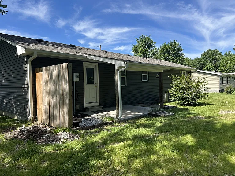 519 Cherry St — Photo 6
