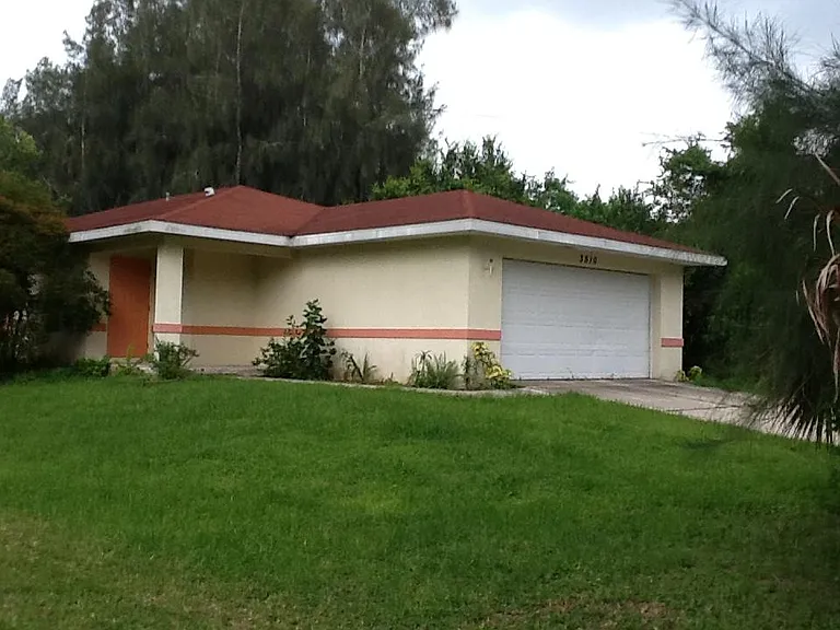3510 36th Ave E — Photo 1