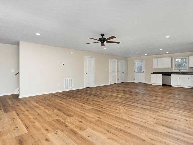 635 N Bayard Ave — Photo 6