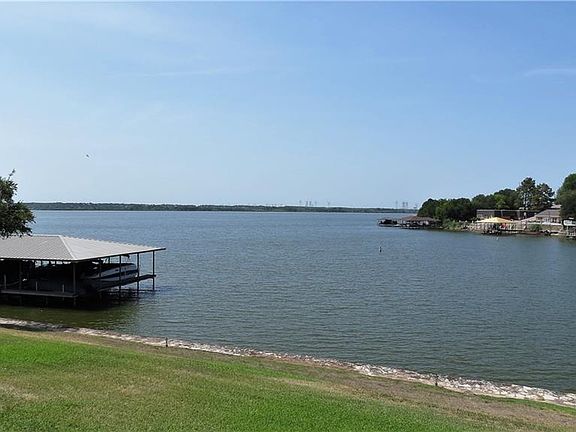 4th image of 5210 Country Club Dr
