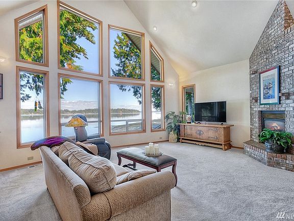 4th image of 4938 78th Ave NW