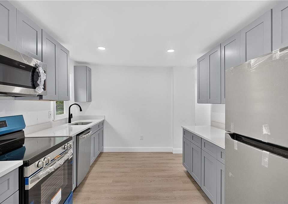 1st image of 5 Lees Ln