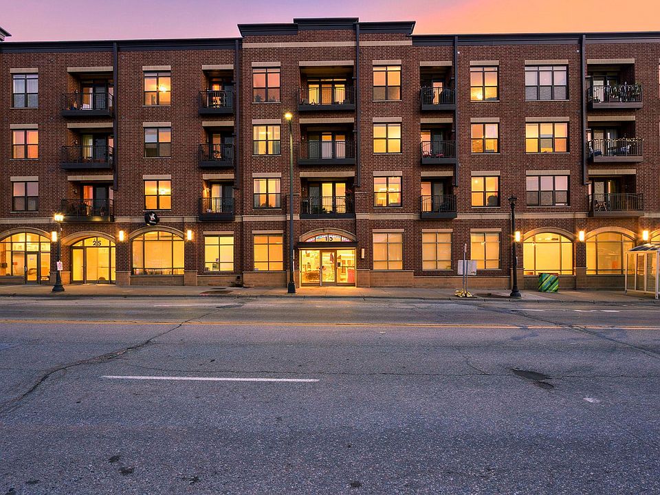 1st image of 15 E Franklin Ave APT 210