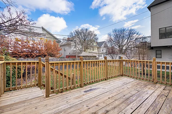 Sold by Compass | media 8