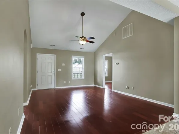 4165 Thomas Sam Dr, Rock Hill, SC 29732
