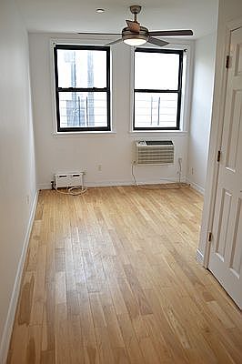 4th image of 150 W 92nd St APT 4D