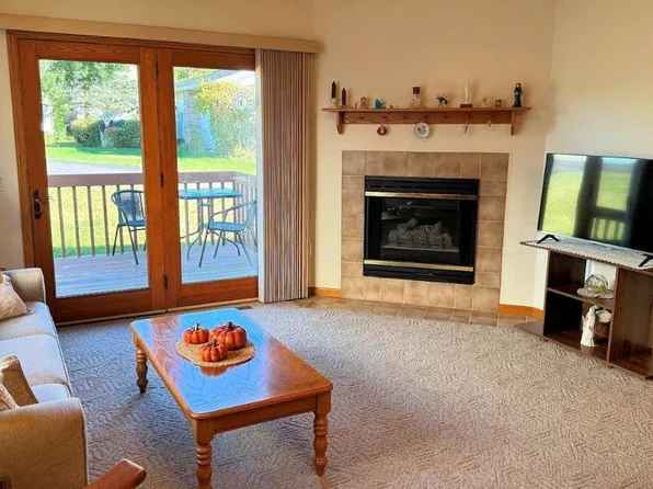 1559 North Dewey Avenue, Reedsburg, WI 53959