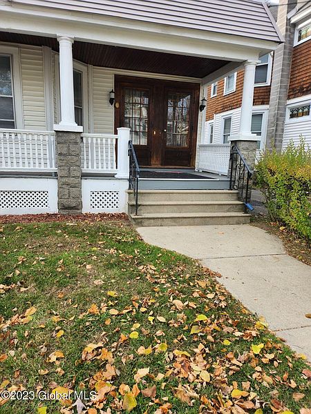 5th image of 1025 Baker Avenue