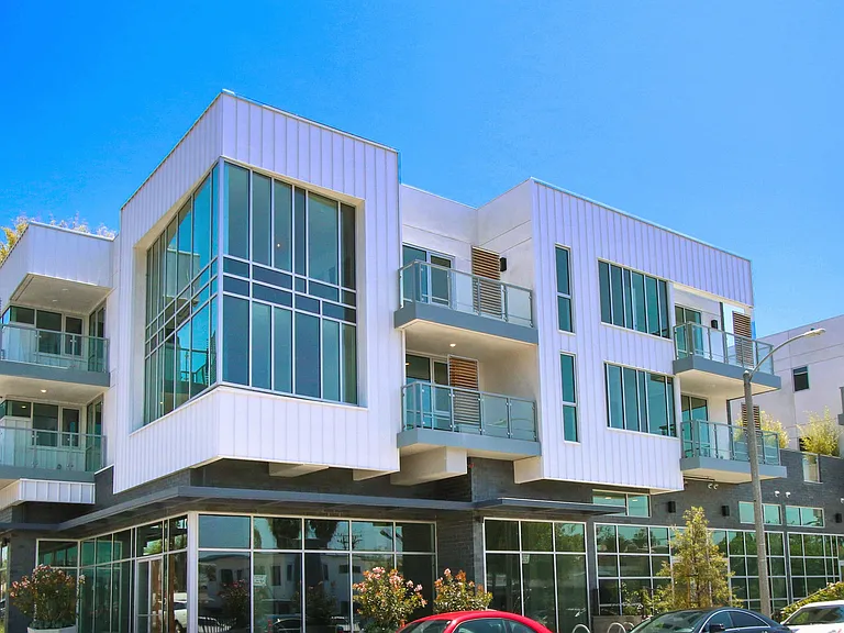 The Stanford West — Photo 19