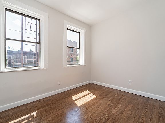 4th image of 25-18 18th St #F2