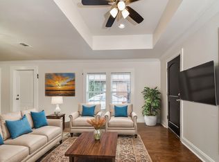 814 W College St, Sherman, TX 75092